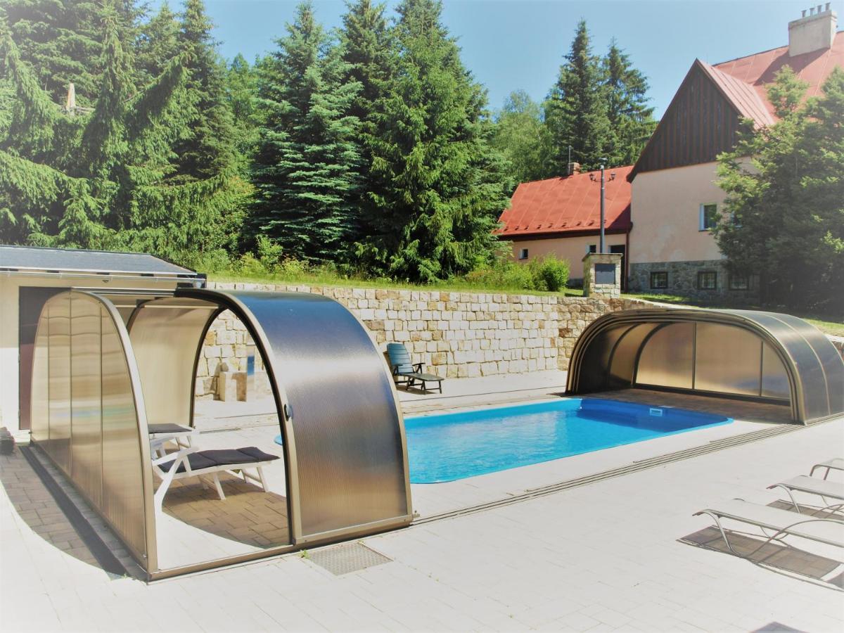 Guest House Luft Sneznik Екстериор снимка