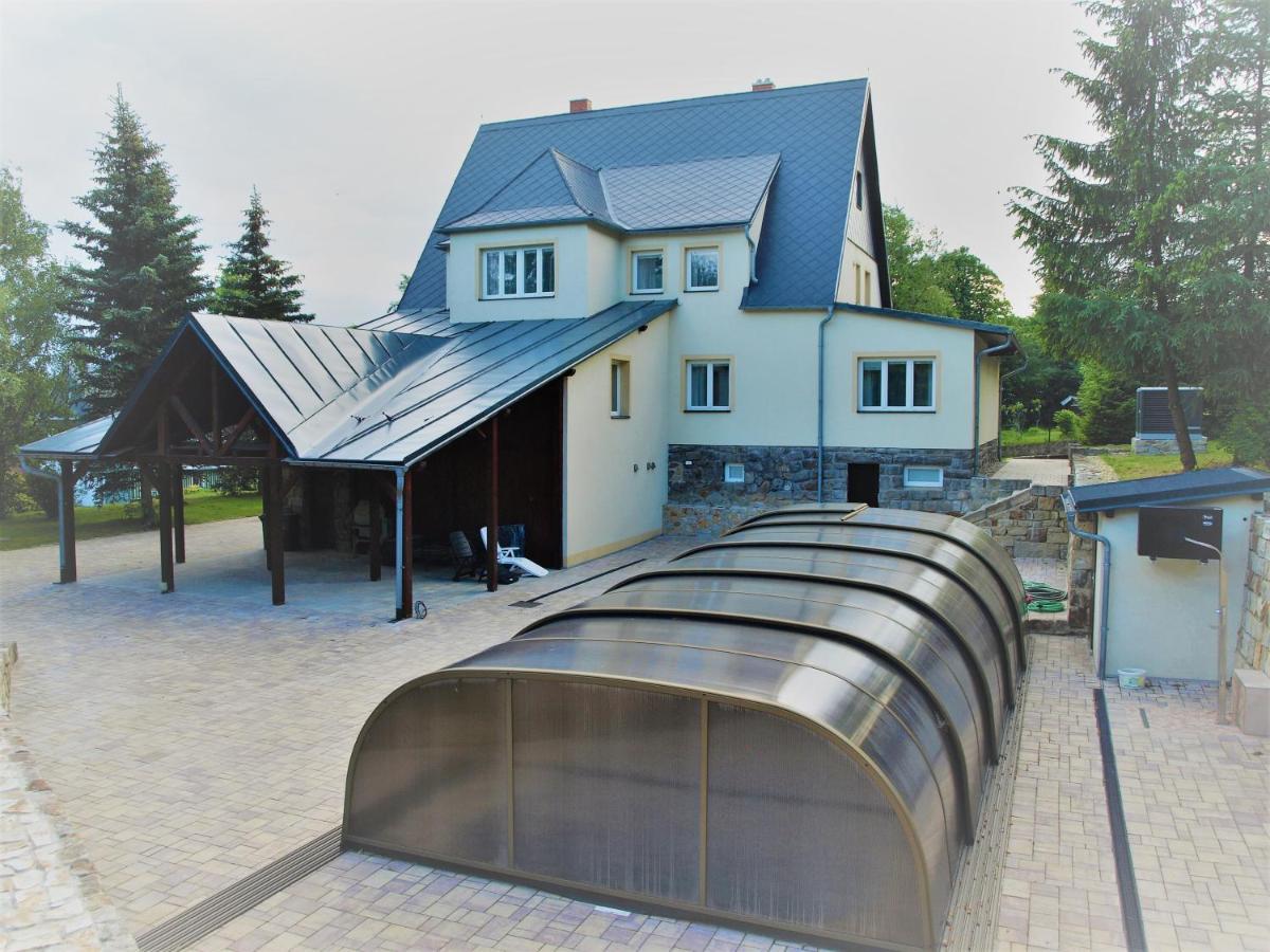 Guest House Luft Sneznik Екстериор снимка